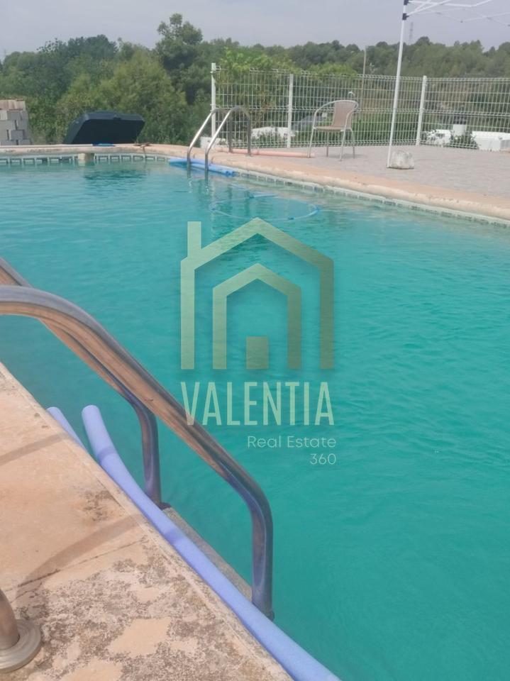 Chalet en venta en Monserrat — Foto 5