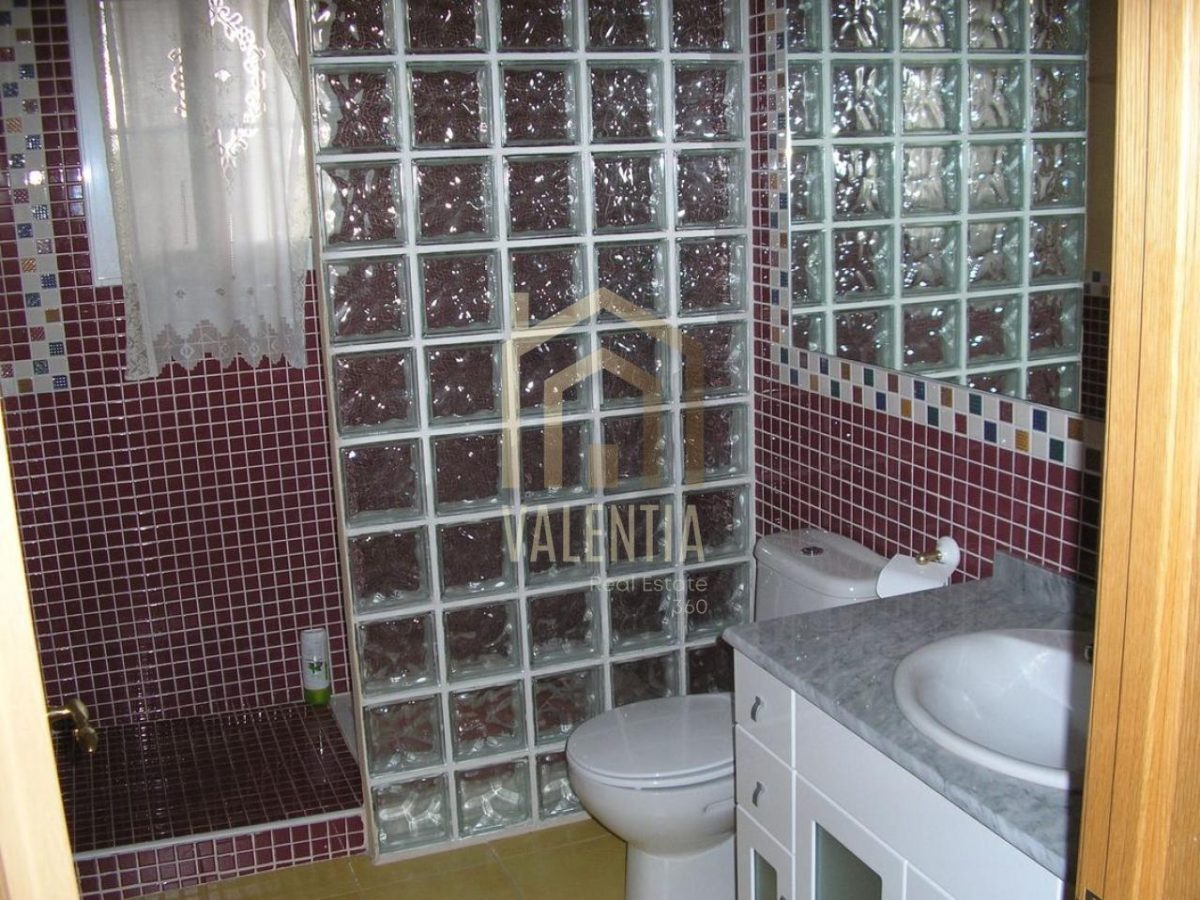 Chalet en venta en Monserrat — Foto 14
