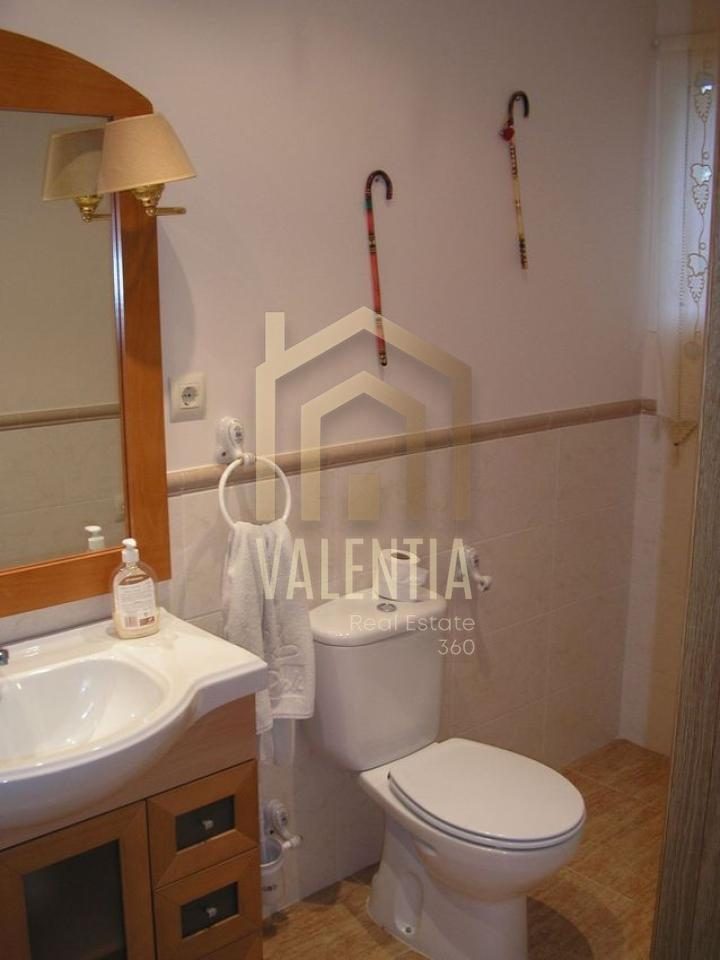 Chalet en venta en Monserrat — Foto 9