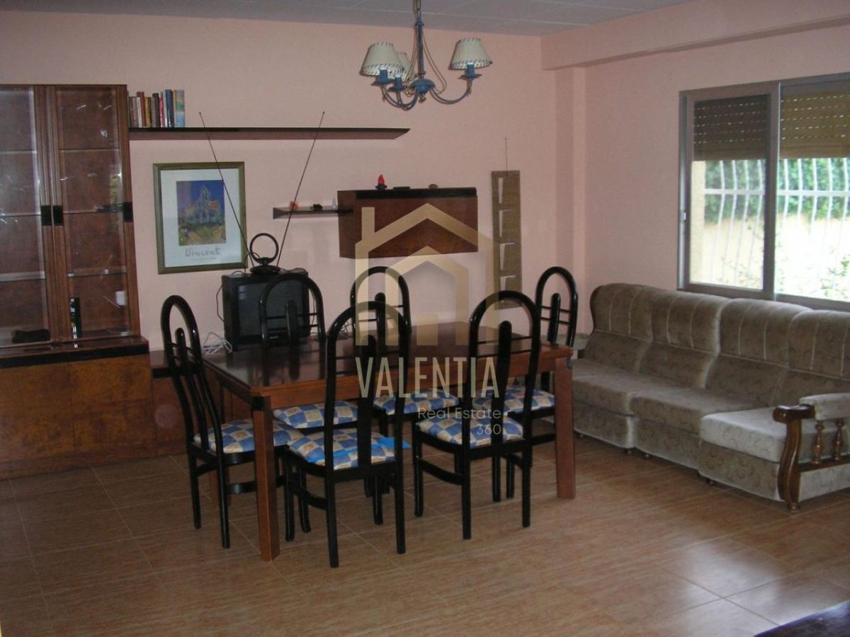 Chalet en venta en Monserrat — Foto 4