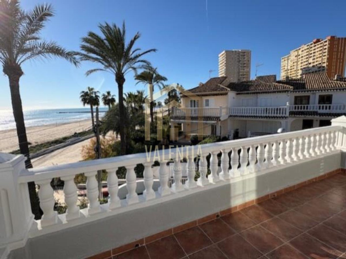 Chalet en alquiler en El Puig de Santa Maria — Foto 15
