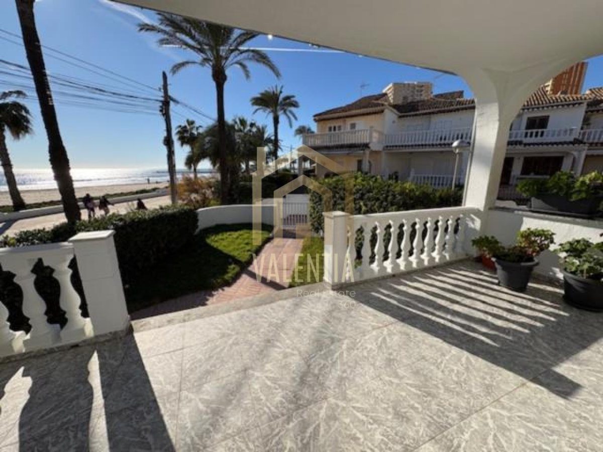 Chalet en alquiler en El Puig de Santa Maria — Foto 34