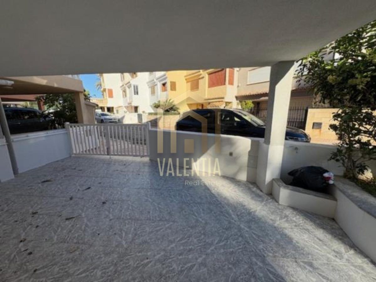 Chalet en alquiler en El Puig de Santa Maria — Foto 29