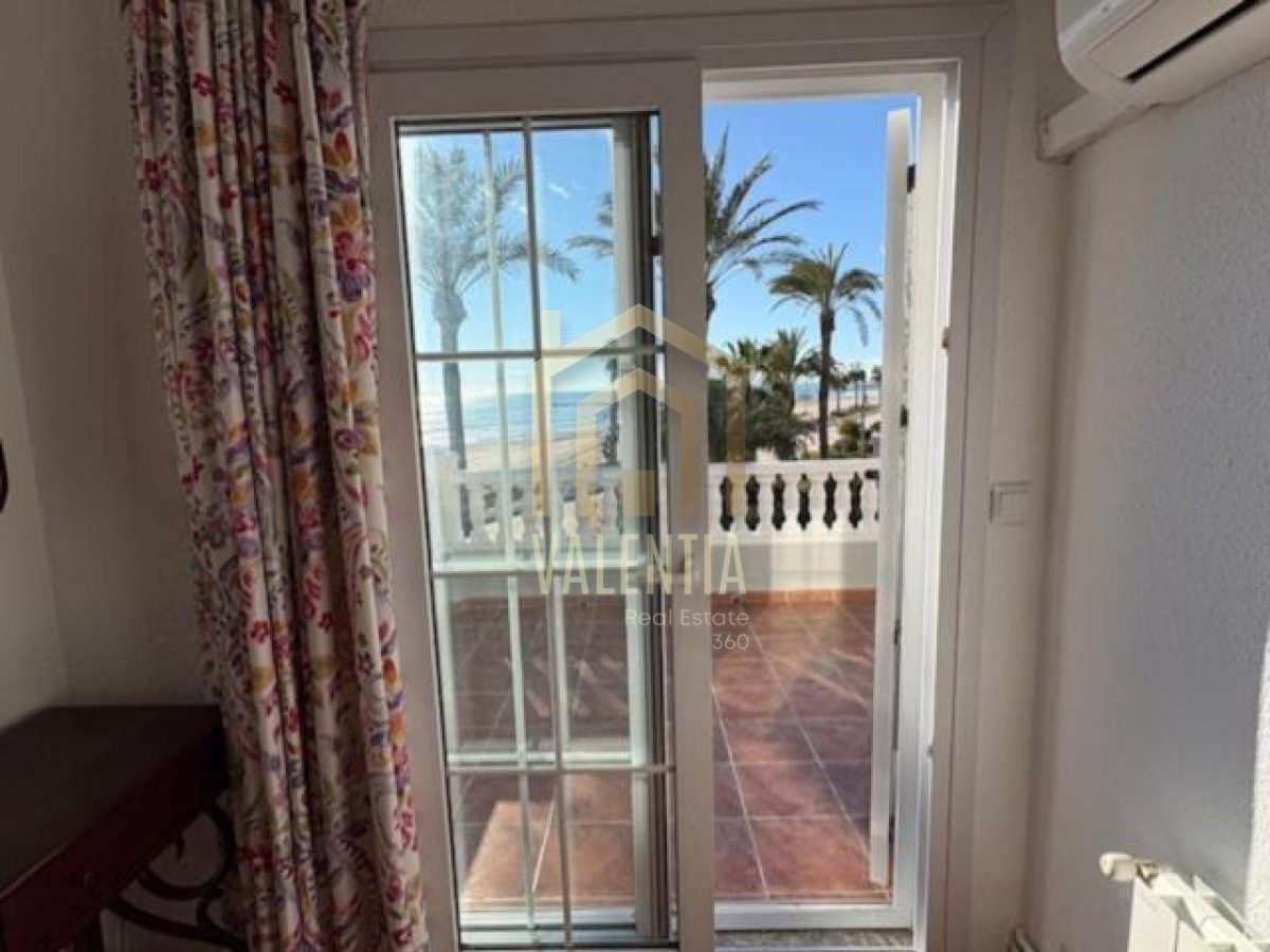 Chalet en alquiler en El Puig de Santa Maria — Foto 13