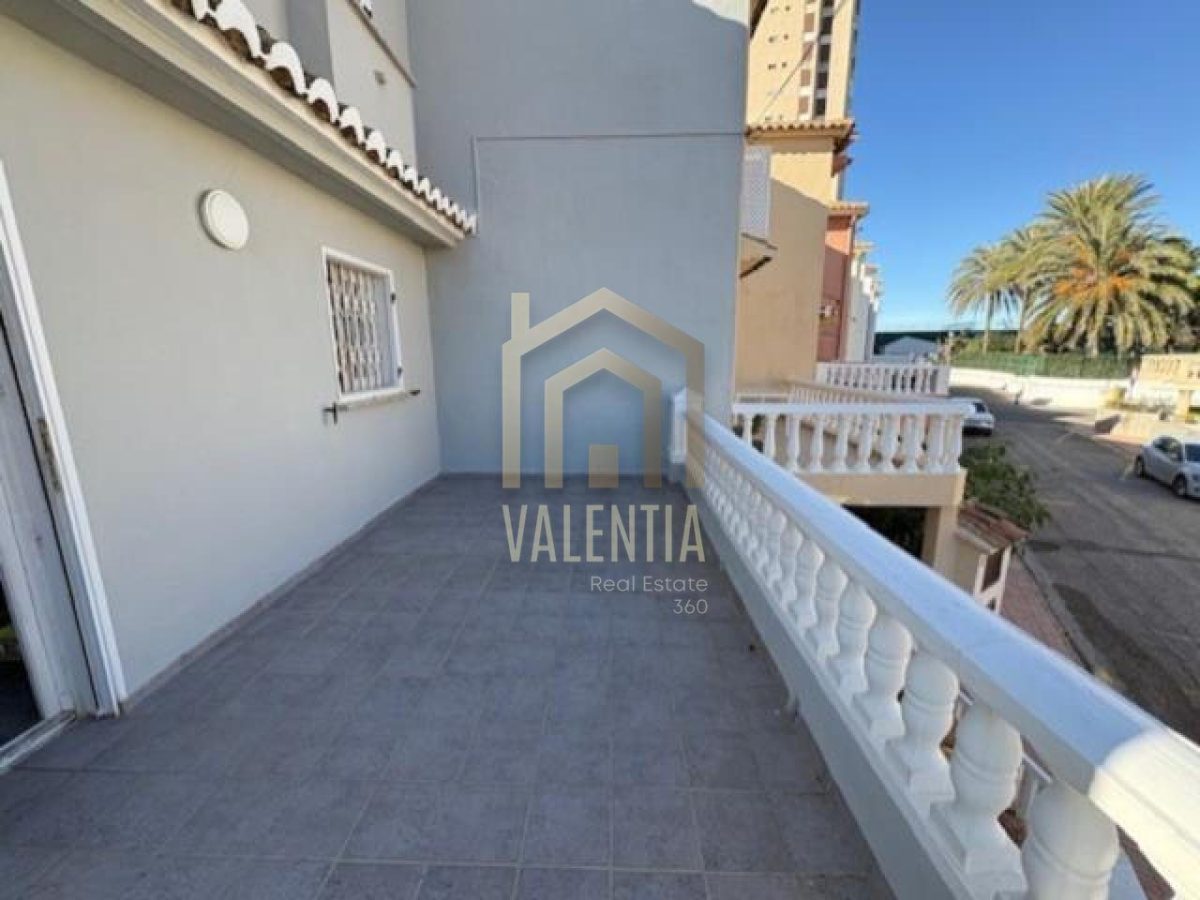 Chalet en alquiler en El Puig de Santa Maria — Foto 25