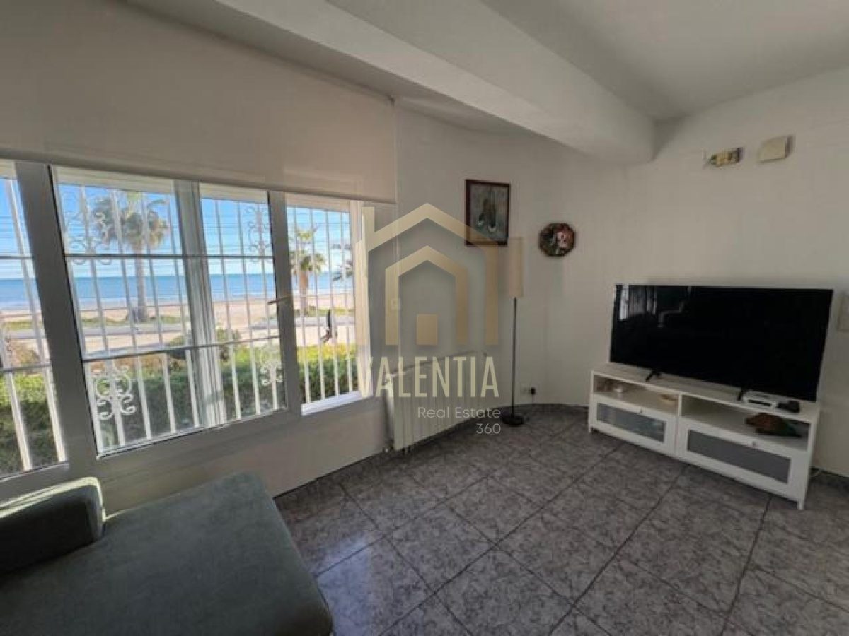 Chalet en alquiler en El Puig de Santa Maria — Foto 4