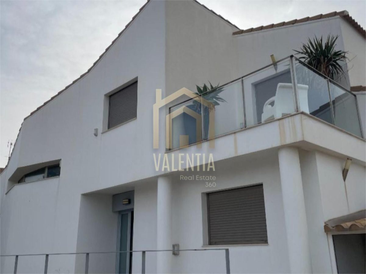 Chalet en alquiler en Corinto - Almarda — Foto 1