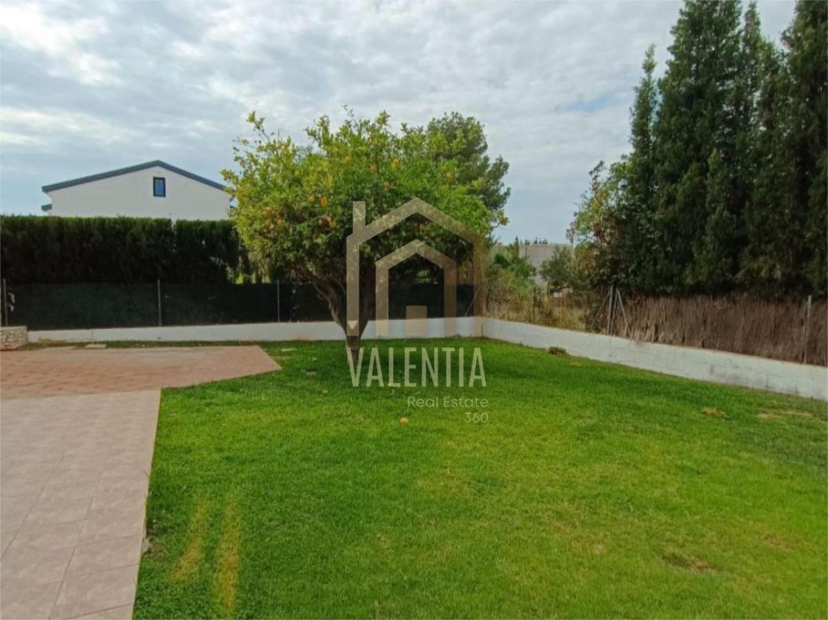 Chalet en alquiler en Alfinach - Los Monasterios — Foto 4