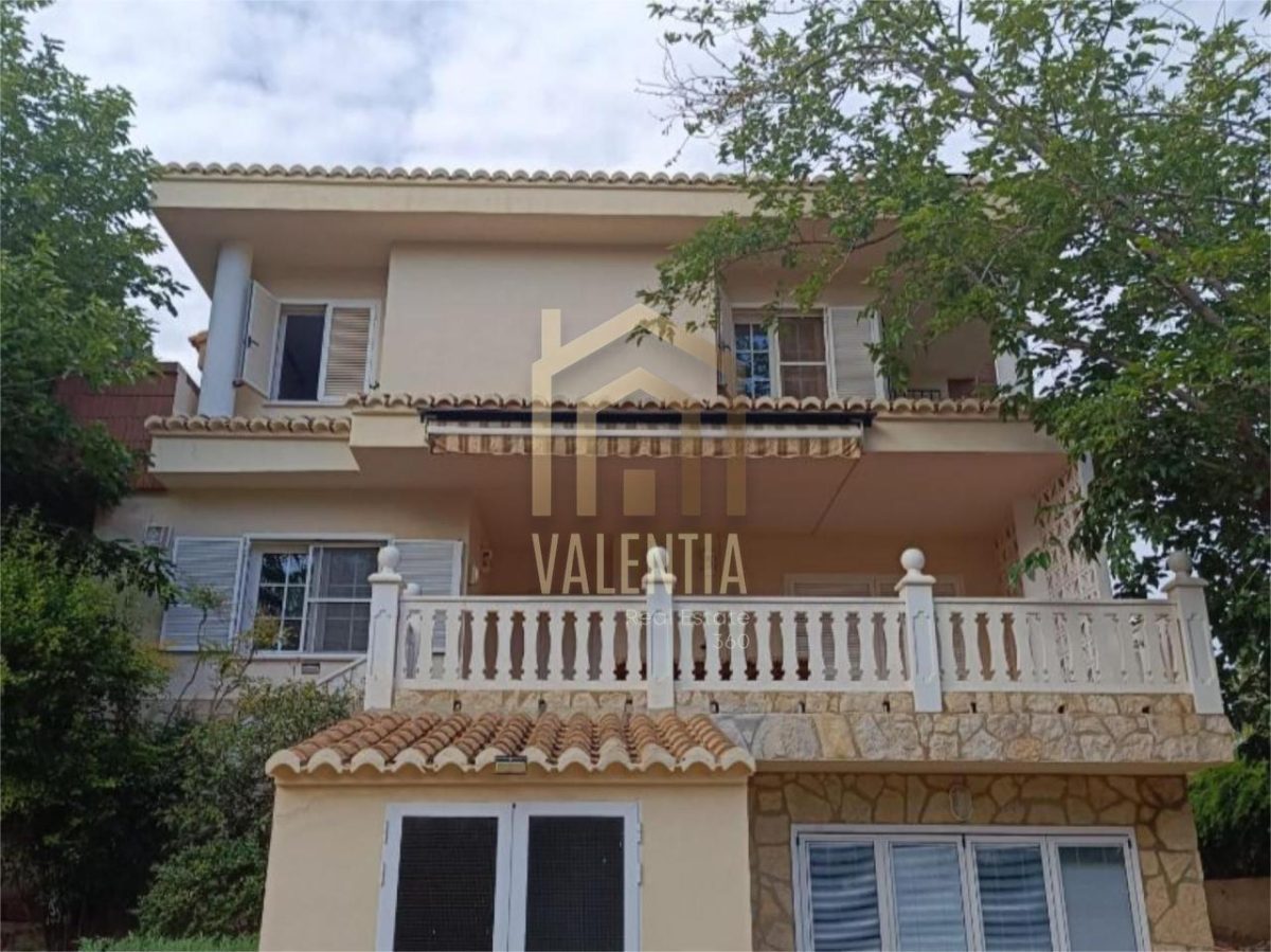 Chalet en alquiler en Alfinach - Los Monasterios — Foto 2