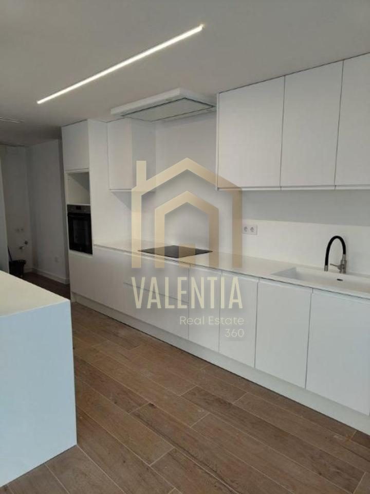 Chalet en alquiler en Paterna — Foto 3
