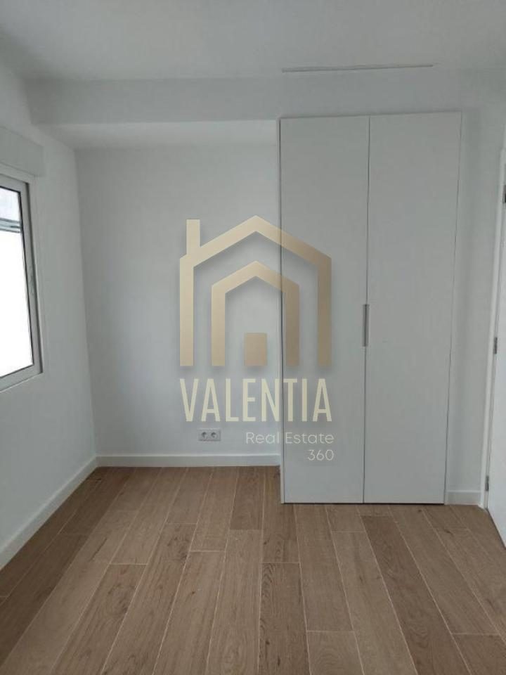 Chalet en alquiler en Paterna — Foto 12
