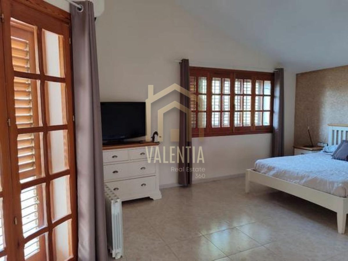 Chalet en alquiler en Serra — Foto 2