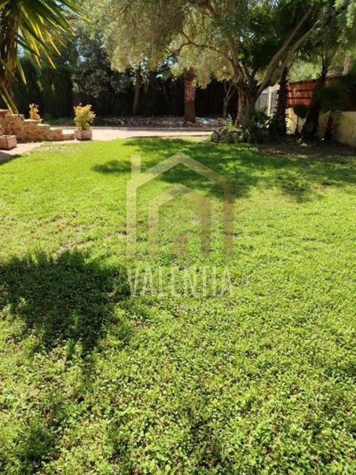 Chalet en alquiler en Serra — Foto 8