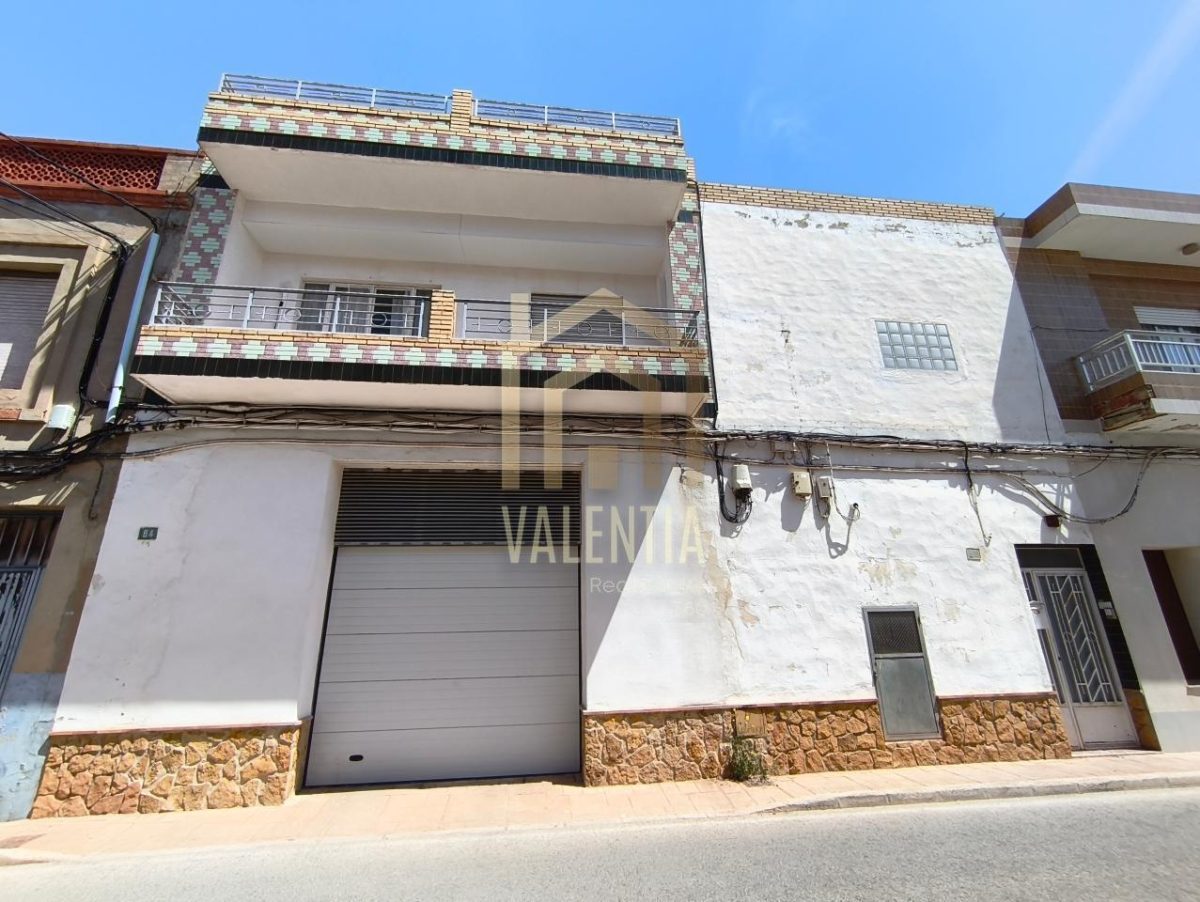 Casa en venta en Llombai — Foto 1