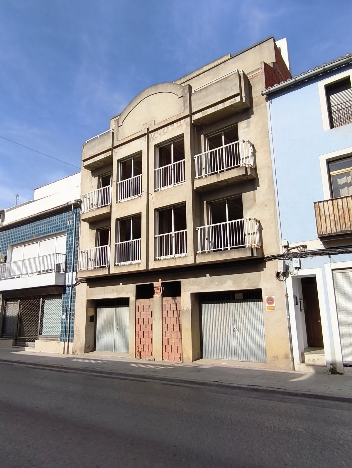 Venta Finca Carcaixent Centro 4 pisos