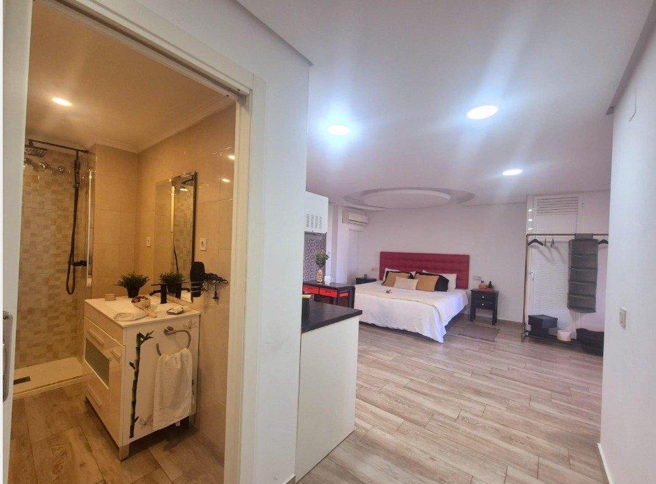 Venta Loft Algeciras Paseo de la Conferencia Jacuzzi interior — Foto 7
