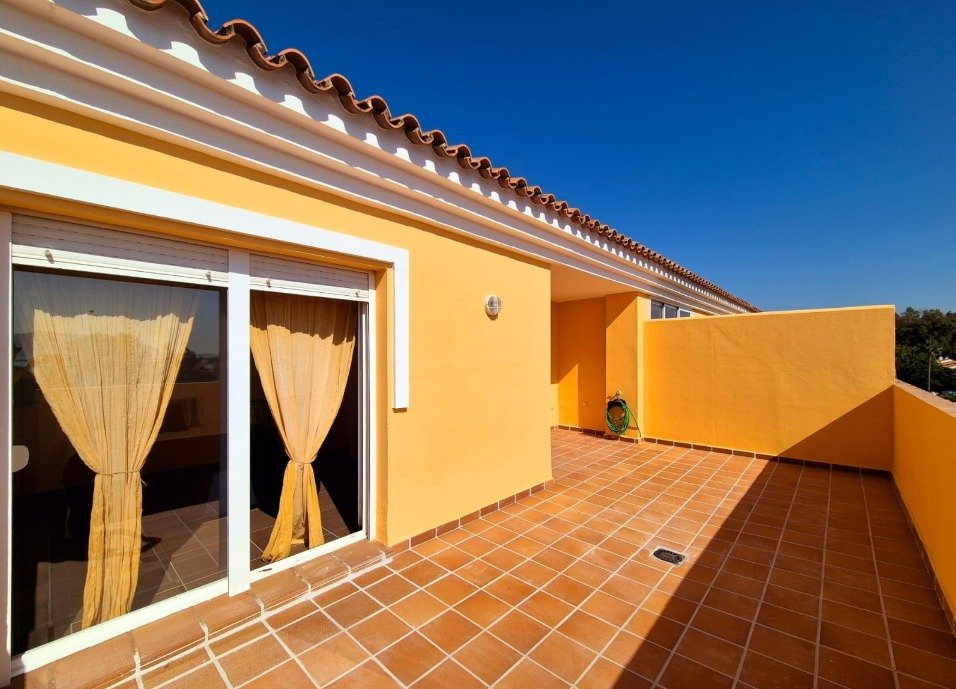 Venta Pareado Algeciras San garcia- campo de golf Terraza — Foto 13