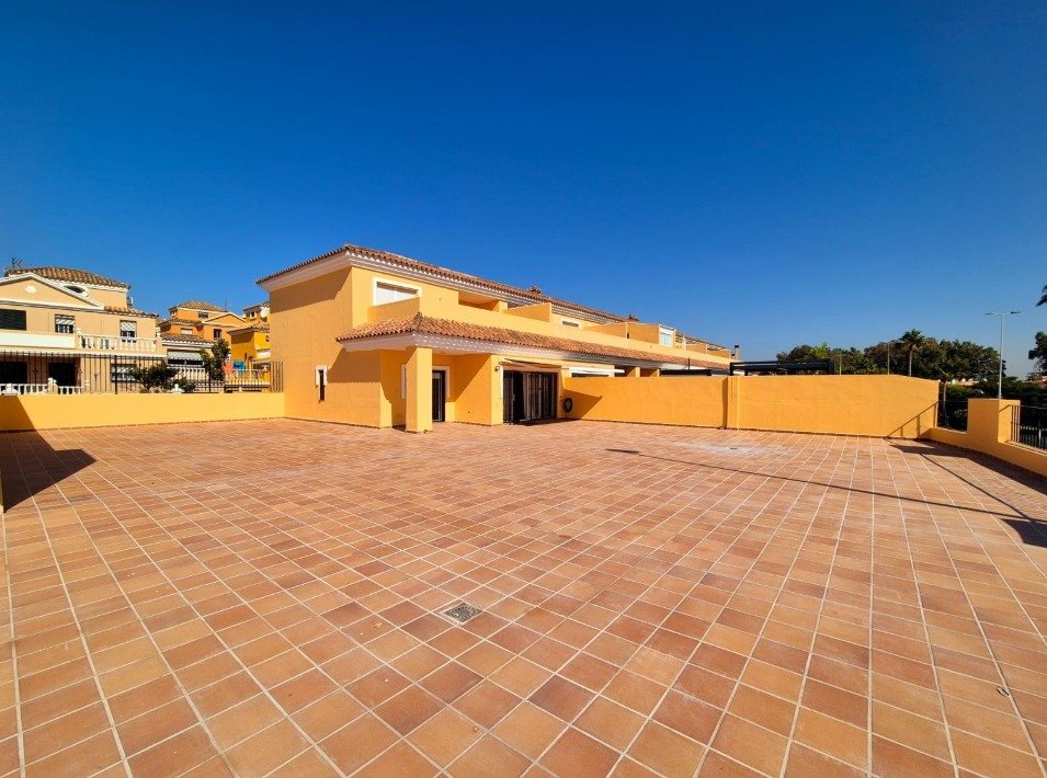 Venta Pareado Algeciras San garcia- campo de golf Terraza — Foto 16