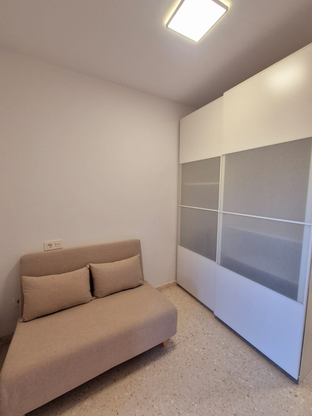 Alquiler Piso San Bernabé 3 habitaciones — Foto 4