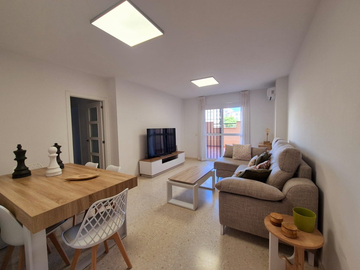 Alquiler Piso San Bernabé 3 habitaciones — Foto 17