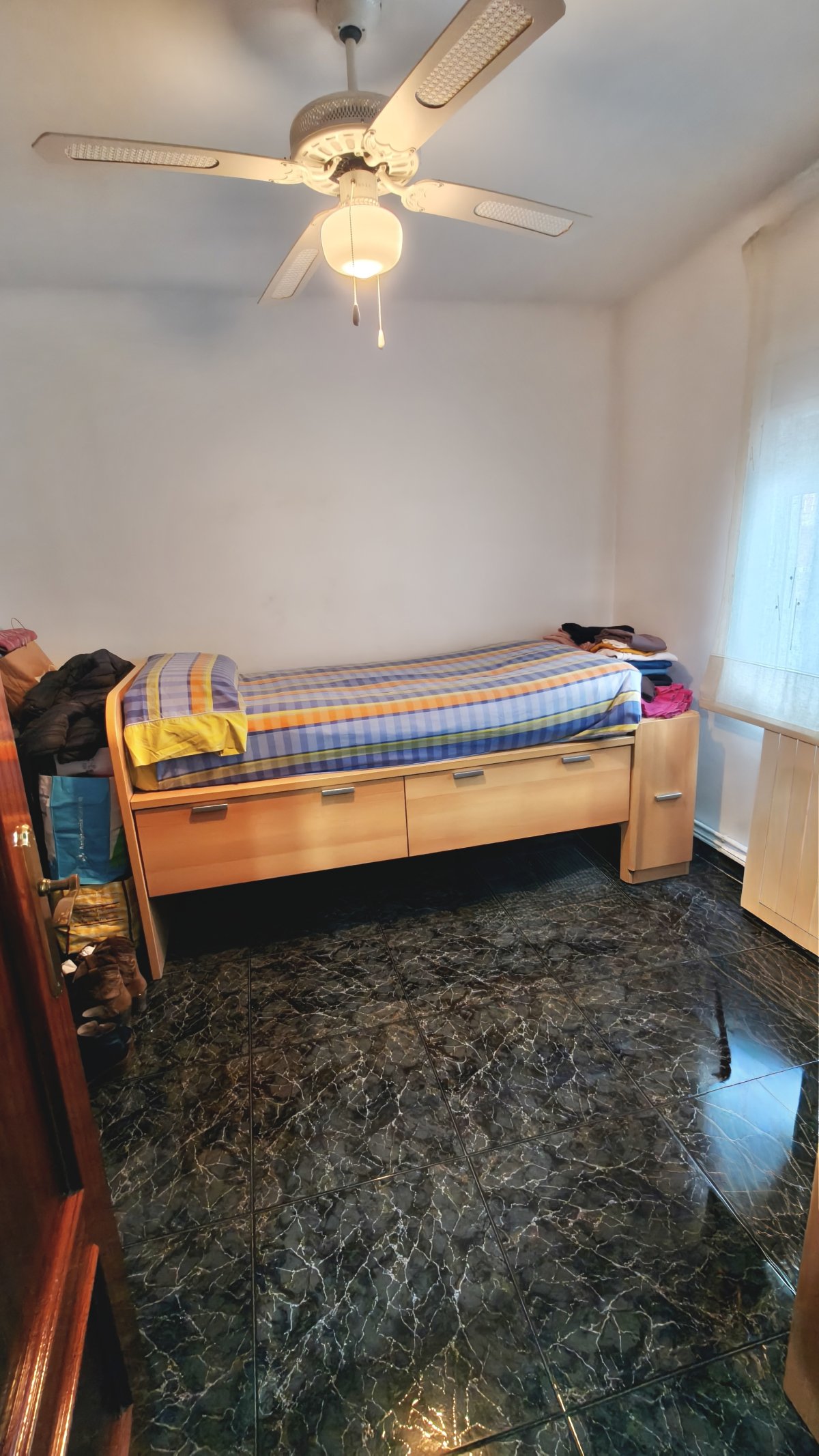 Piso en venta en Santa Coloma de Gramanet - 4 hab, balcón — Foto 11