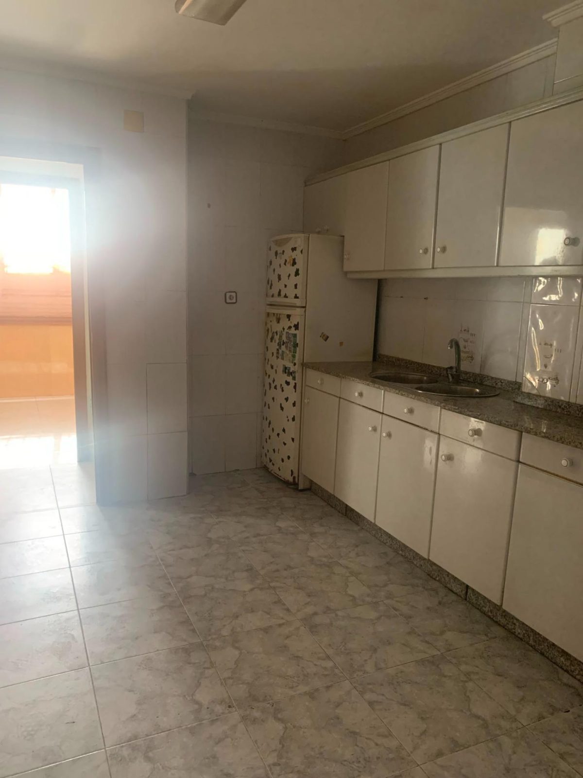 Acogedora Planta Baja en Altozano, Alicante por €122.000 — Foto 16