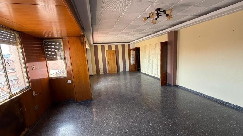 Amplio y luminoso piso en venta en Almansa, Albacete por €98,000 — Foto 11