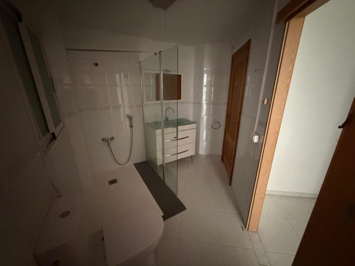 EXCLUSIVA VIVIENDA EN VINAROZ A POCOS METROS DEL MAR – AMPLITUD, PISCINA Y PARKING — Foto 7