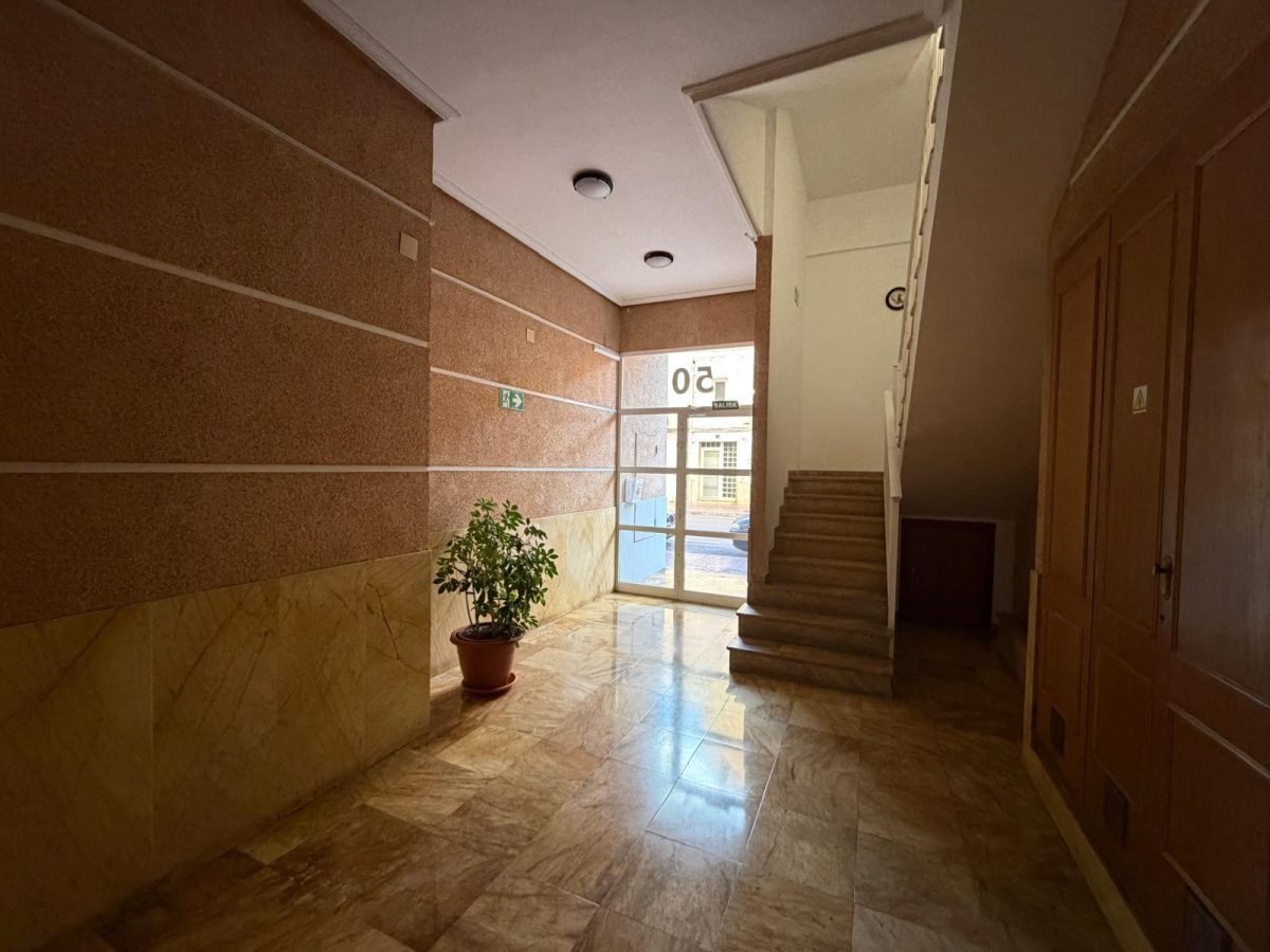EXCLUSIVA VIVIENDA EN VINAROZ A POCOS METROS DEL MAR – AMPLITUD, PISCINA Y PARKING — Foto 13