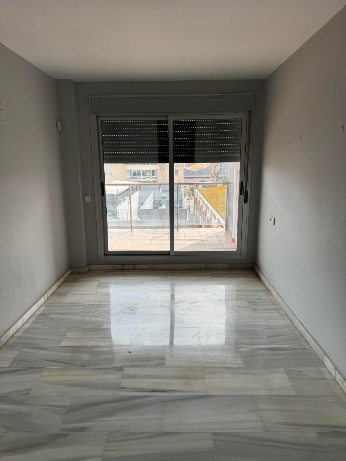 Amplio piso en El Grau de Castelló - Excelente ubicación y comodidades — Foto 11