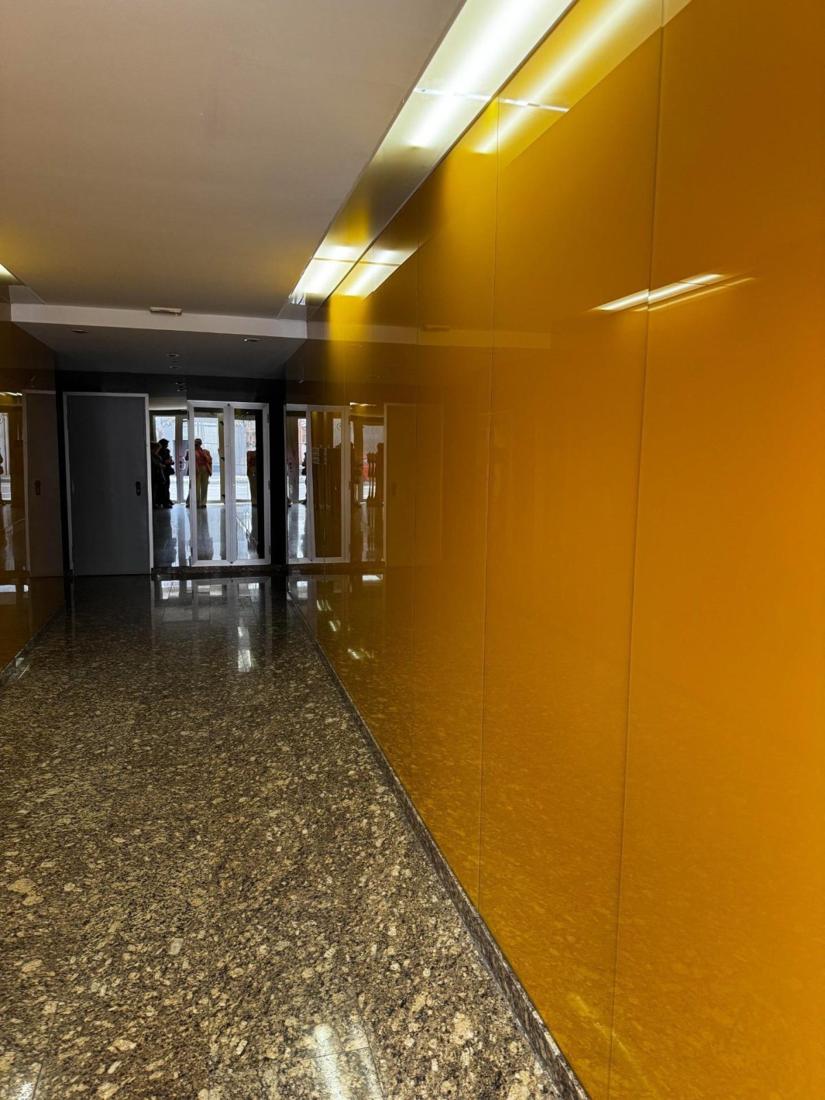 Amplio piso en El Grau de Castelló - Excelente ubicación y comodidades — Foto 2