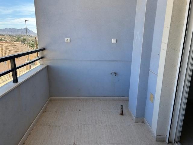 vivienda distribuida en dos plantas consolidada — Foto 29