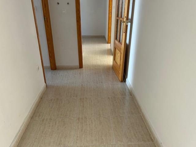 vivienda distribuida en dos plantas consolidada — Foto 20
