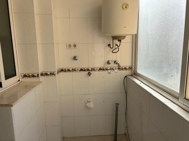vivienda distribuida en dos plantas consolidada — Foto 21