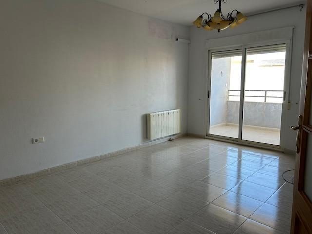 vivienda distribuida en dos plantas consolidada — Foto 6
