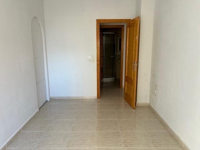 vivienda distribuida en dos plantas consolidada — Foto 7