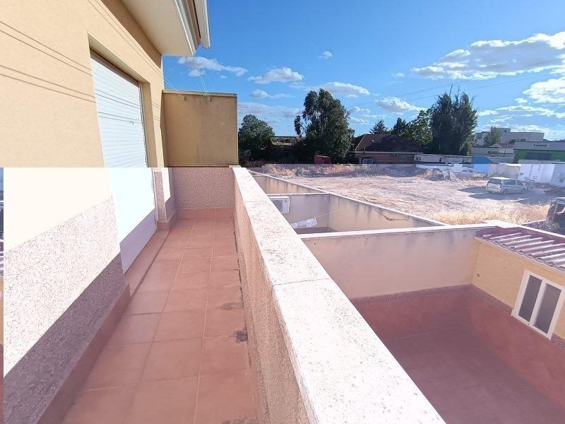 Amplio adosado en Carrion de Calatrava - ¡Tu nuevo hogar te espera! — Foto 1