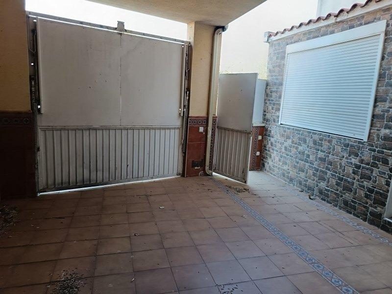 Amplio adosado en Carrion de Calatrava - ¡Tu nuevo hogar te espera! — Foto 3