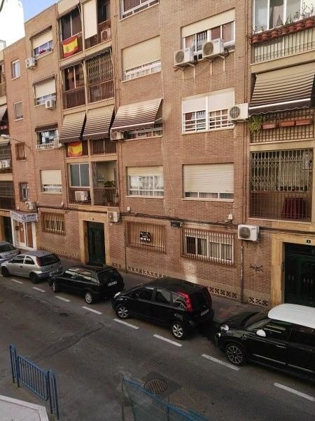 Oportunidad en Carolina Altas Alicante Entresuelo — Foto 2