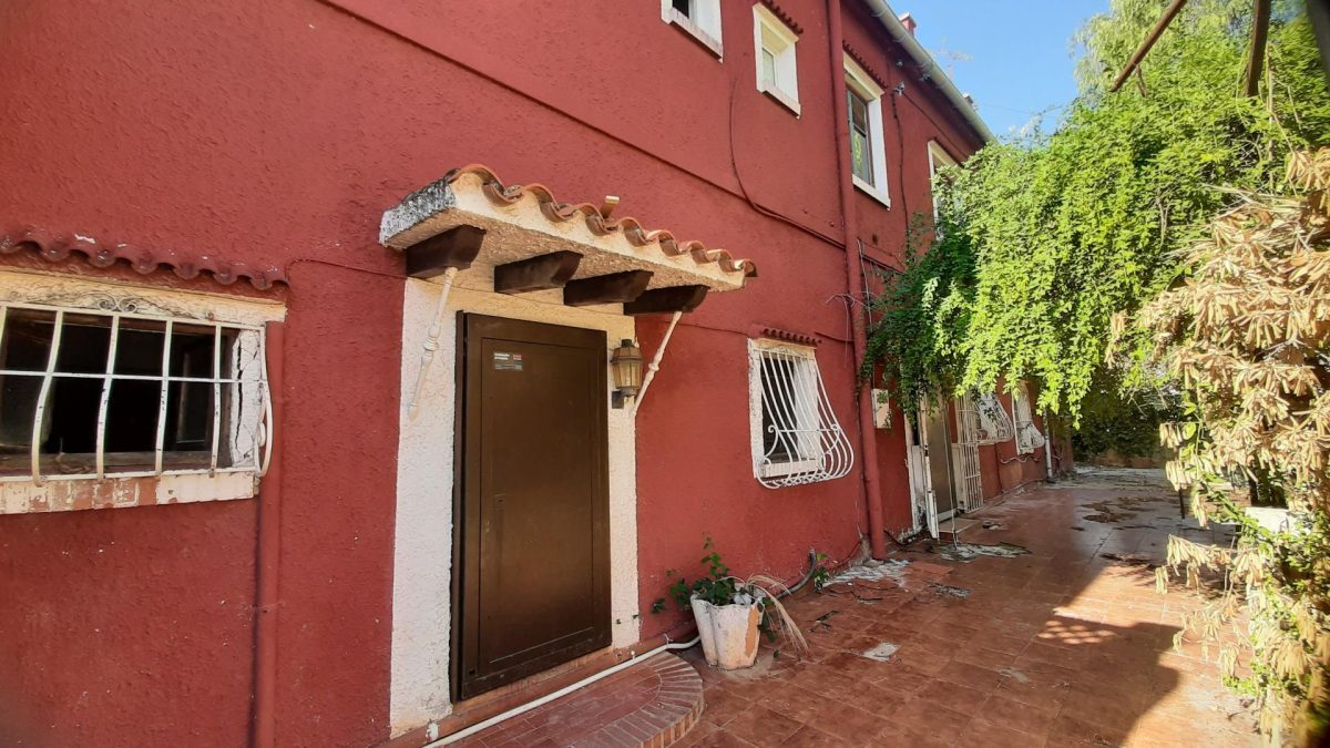 Oportunidad de Subasta: Impresionante Chalet en Les Rotes, Dénia — Foto 3