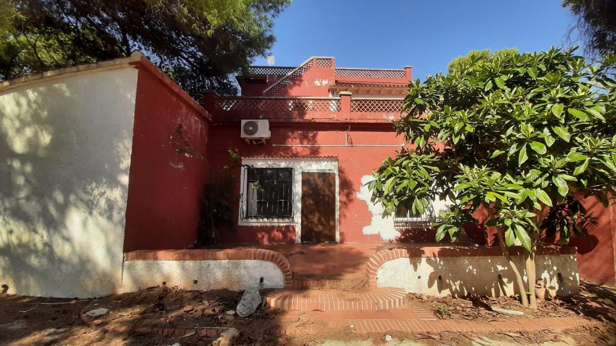 Oportunidad de Subasta: Impresionante Chalet en Les Rotes, Dénia — Foto 2