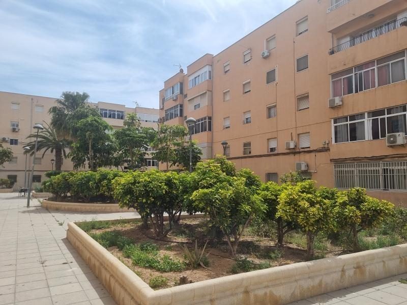 Oportunidad: piso de 3 dormitorios. "ESPERAMOS TU OFERTA¨ — Foto 1