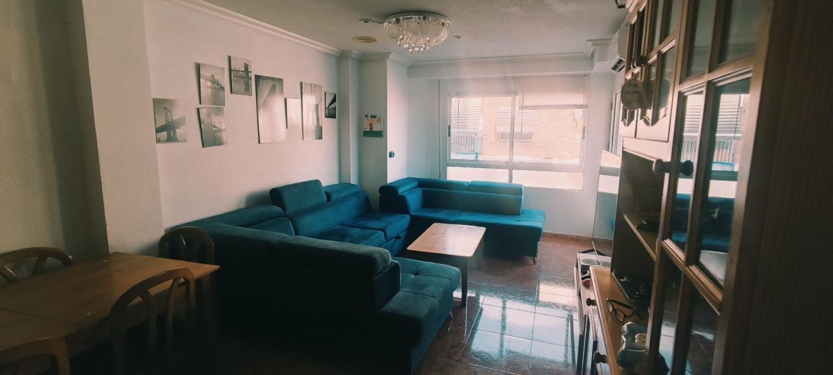 🏡 ¡Vive en el Sector V de Elche! Espacioso y luminoso piso junto al Mercadona y todos los servicios — Foto 1