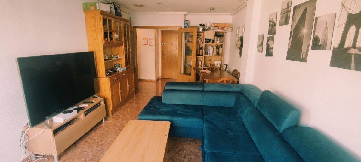 🏡 ¡Vive en el Sector V de Elche! Espacioso y luminoso piso junto al Mercadona y todos los servicios — Foto 2