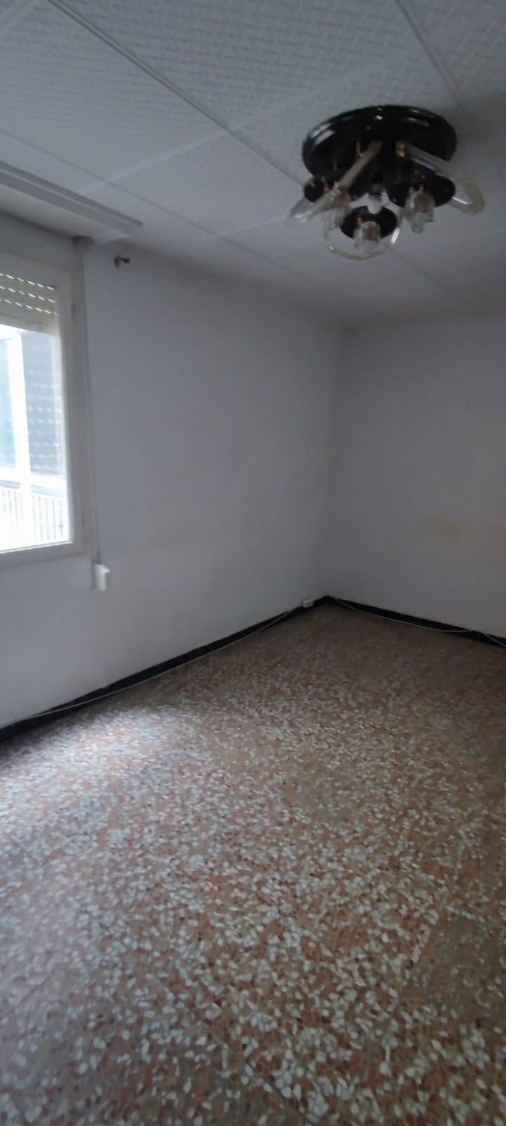 FANTASTICA VIVIENDA PARA REFORMAR A SU GUSTO ZONA PARQUET — Foto 6