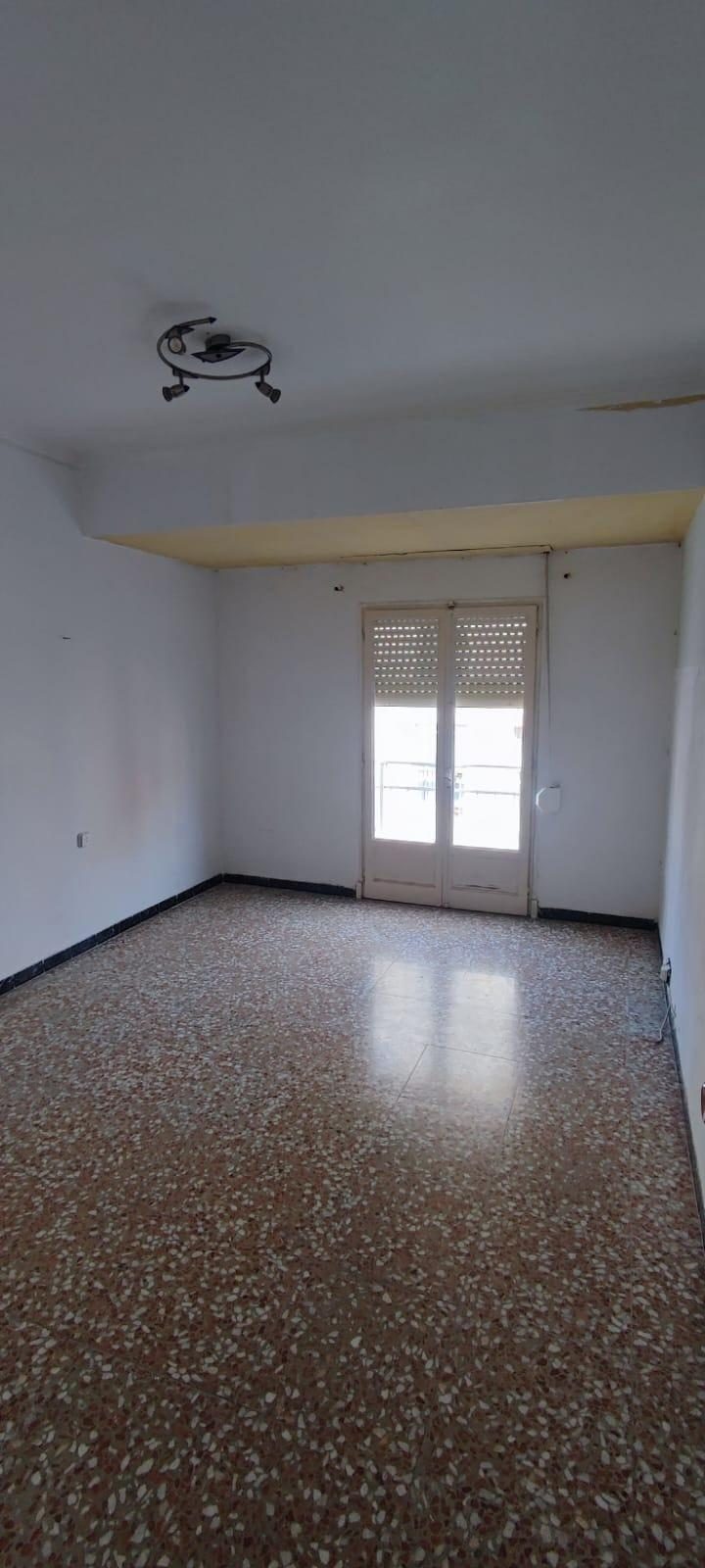 FANTASTICA VIVIENDA PARA REFORMAR A SU GUSTO ZONA PARQUET — Foto 15