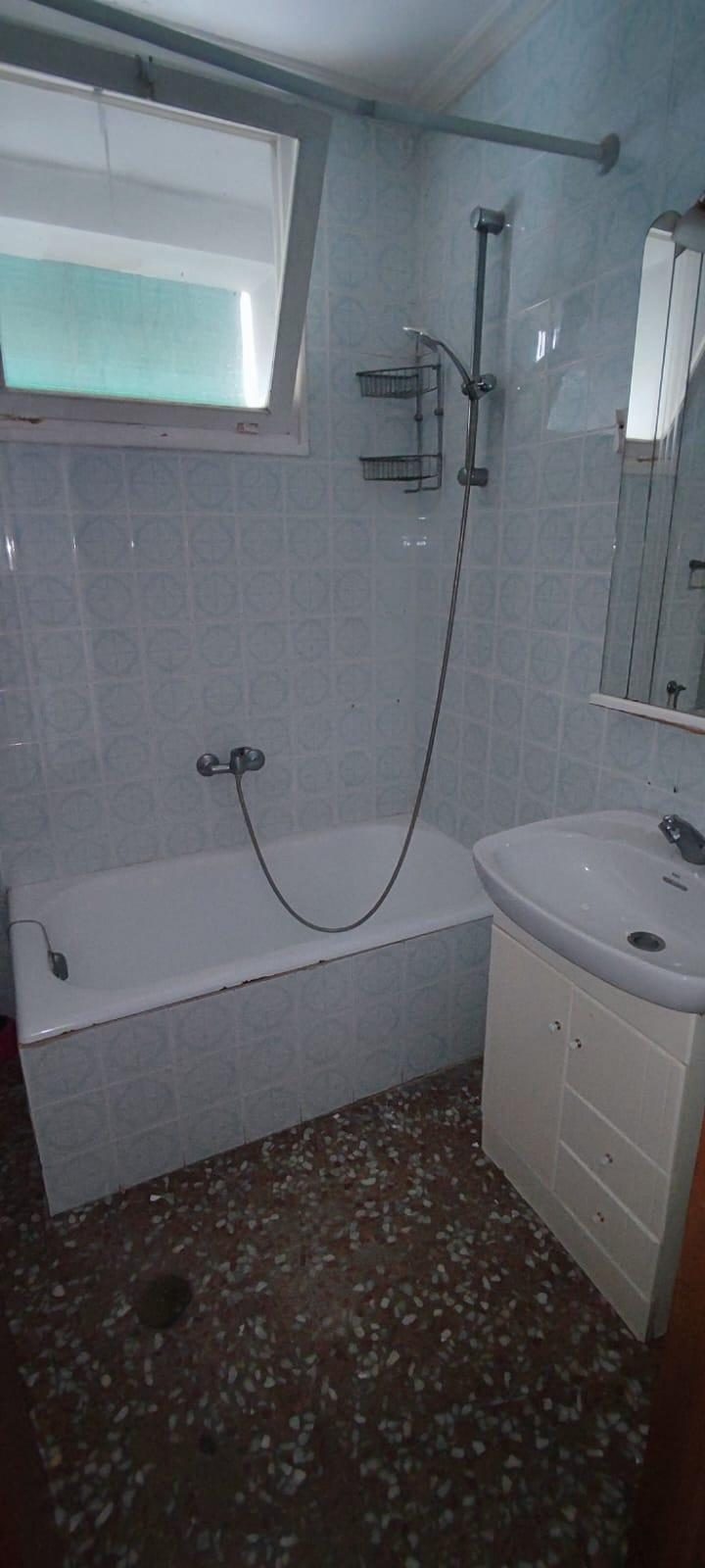 FANTASTICA VIVIENDA PARA REFORMAR A SU GUSTO ZONA PARQUET — Foto 12