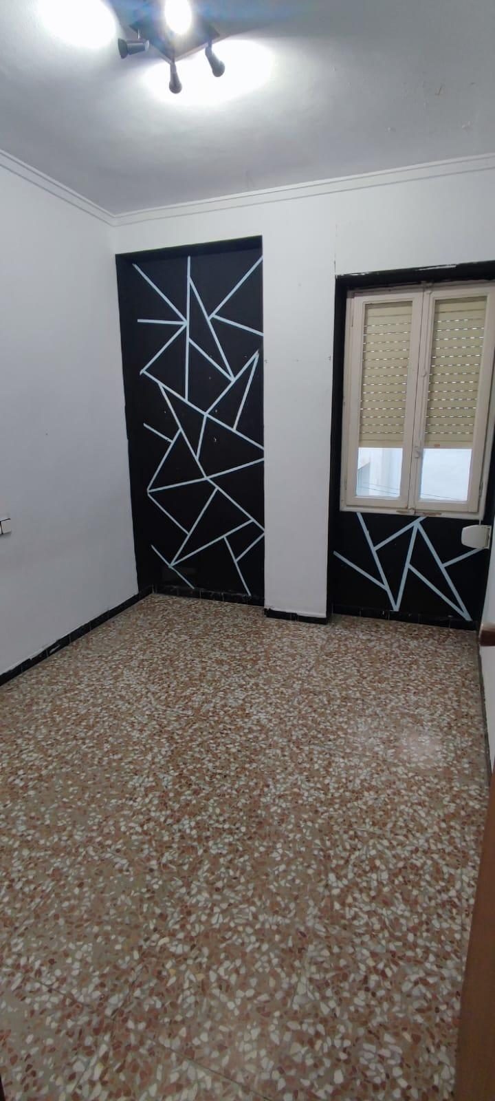 FANTASTICA VIVIENDA PARA REFORMAR A SU GUSTO ZONA PARQUET — Foto 7