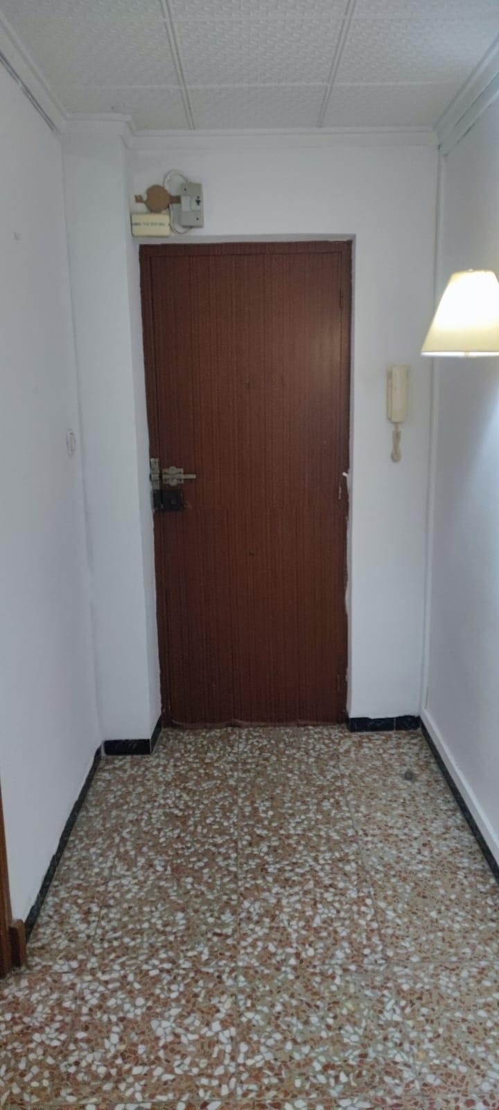 FANTASTICA VIVIENDA PARA REFORMAR A SU GUSTO ZONA PARQUET — Foto 8
