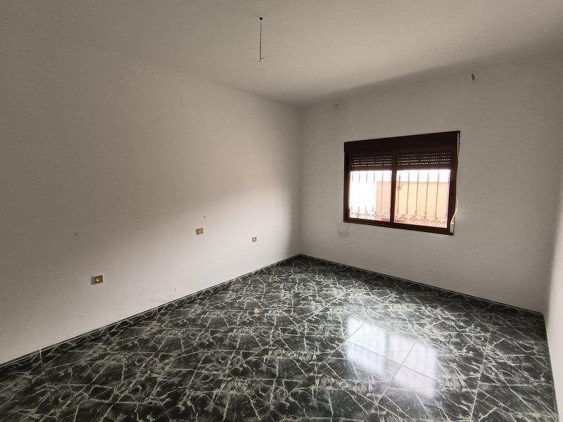 Amplio y luminoso piso en venta en Porzuna, Ciudad Real — Foto 6